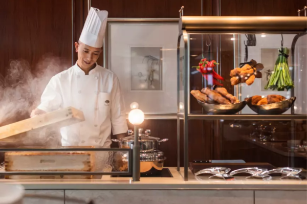 文華東方酒店自助餐第2位$11!送大閘蟹 兩小時任食龍蝦/鮑魚/雪蟹腳