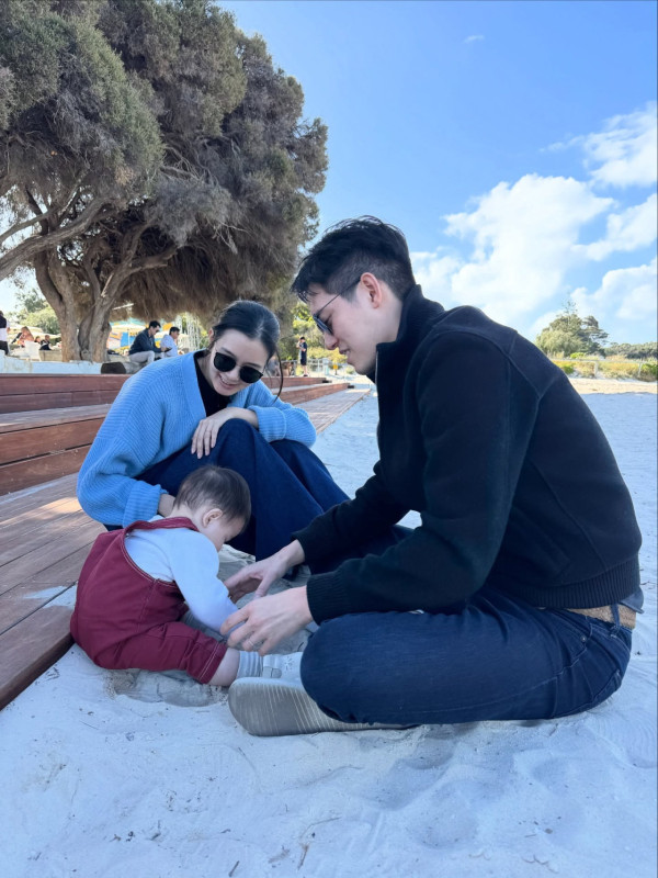 麥明詩一家三口首次外遊飛澳洲!盛勁為罕有公開大量囝囝旅行相