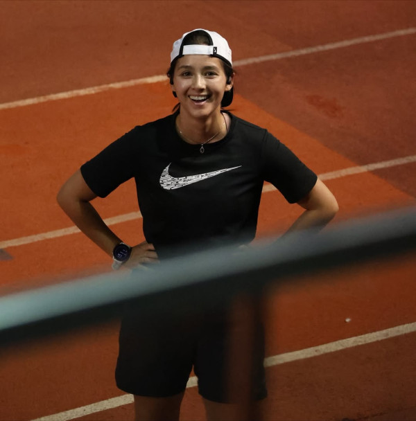 30歲雙料港姐冠軍突然宣佈離巢TVB！傳轉型從商做女強人仍留戀幕前