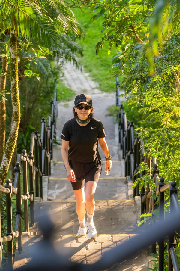 劉嘉玲爆拍戲曾遇麻煩男星阻收工令全場不滿 一線索身份呼之欲出惹瘋狂猜測