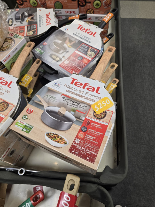 特福Tefal廚具開倉低至2折！$150起買平底鍋/電飯煲/焗爐/氣炸鍋！現場直擊有咩賣