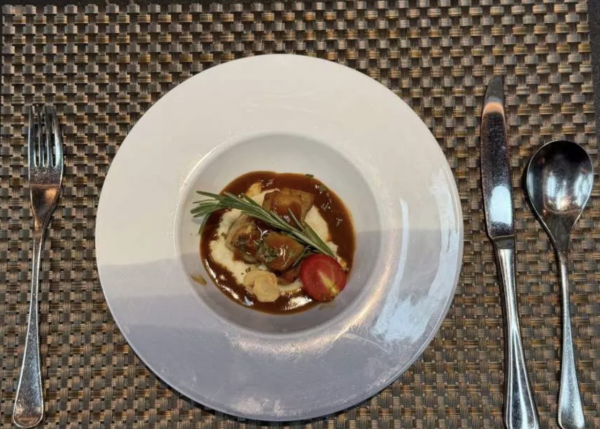 北角海逸酒店自助餐買1送1 加$11多一位！西班牙主題 嘆即開生蠔/蠔皇炆花膠/西班牙蒜片蝦