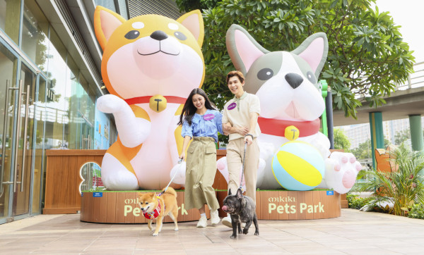 東九龍首個商場寵物公園!Mikiki「Pets Park」逾5,000呎戶外玩樂空間 8大設施/巨型法鬥柴犬打卡