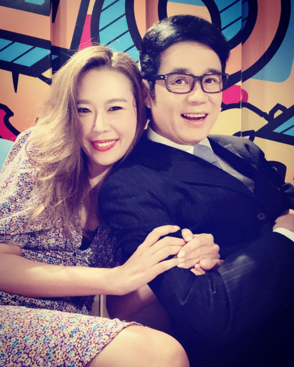 64歲安德尊爆響口首度認愛46歲宋芝齡 林嘉華逼供緋聞:「大王講嘅嘢就係真」