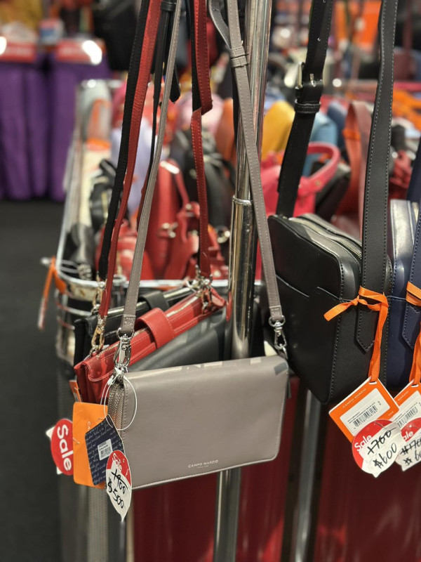 銅鑼灣時代廣場服飾開倉低至1折！$100起買名牌皮製銀包/手袋/皮鞋/太陽眼鏡