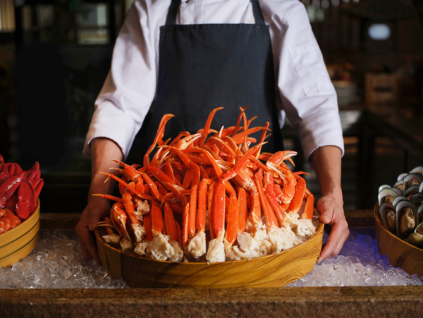 港島香格里拉大酒店自助餐買2送1 獨家優惠再減$111!任食松葉蟹/蟹黃粥/鮑魚燉雞