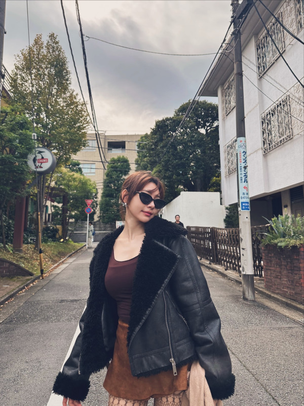 林明禎上圍再升級晒巨胸如人形葫蘆 深溝事業線魔鬼身材震撼網民眼球