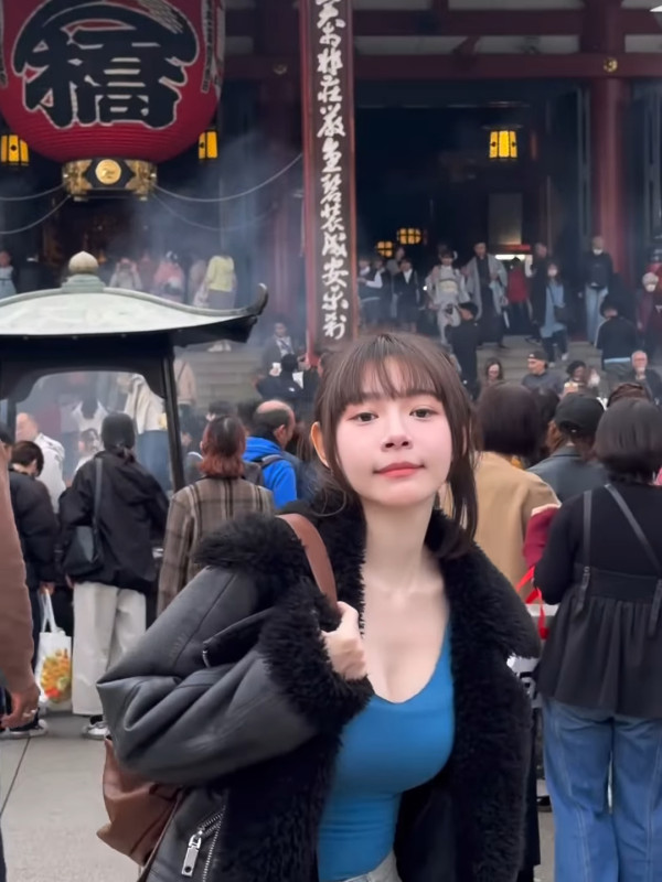 林明禎上圍再升級晒巨胸如人形葫蘆 深溝事業線魔鬼身材震撼網民眼球