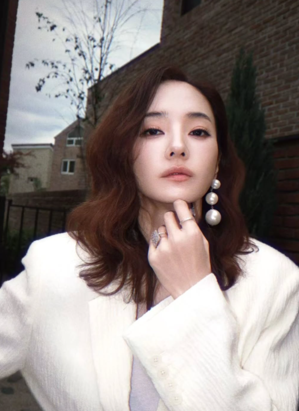 屬猴明星(圖片來源︰IG@han_chae_young_)