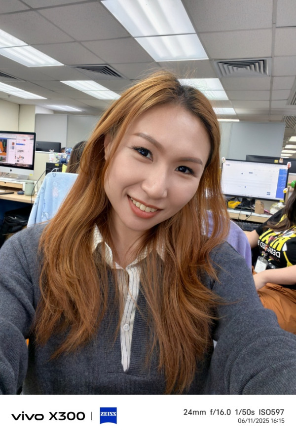 vivo X300 開箱實測 2 億蔡司「街拍神器」實戰！它如何打破旗艦「大機定律」？