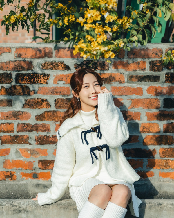 29歲前TVB小花峇里島三點式性感大解放 S字型身材澎湃上圍事業線深不見底