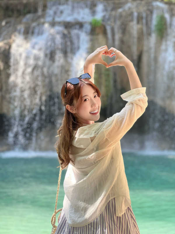 前TVB咪神郵輪大解放晒火辣比堅尼 34D上圍「噴鼻血級」事業線遭瘋狂截圖