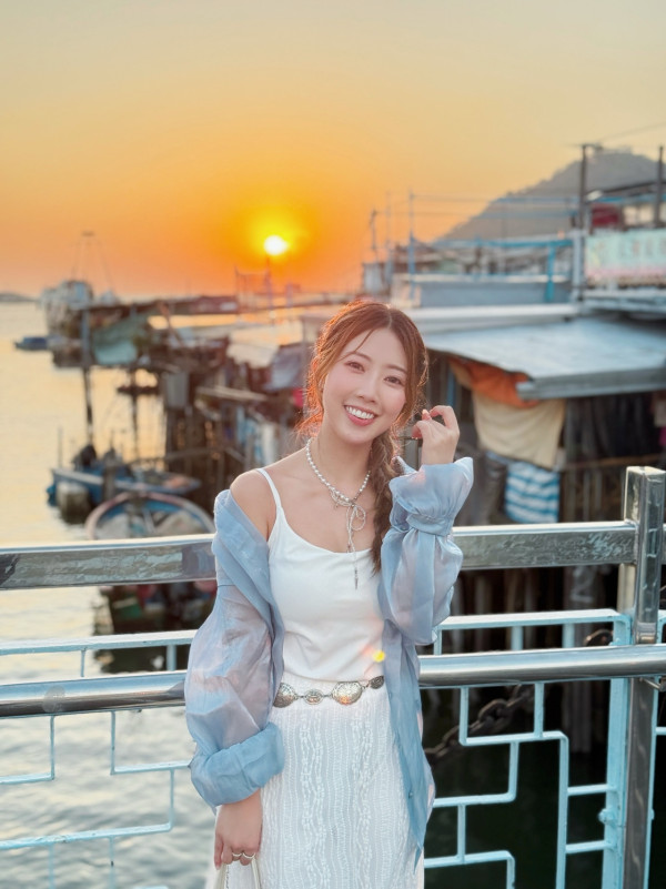 29歲前TVB小花峇里島三點式性感大解放 S字型身材澎湃上圍事業線深不見底