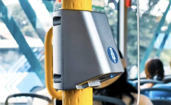 公共USB充電隨時中伏！暗藏木馬陷阱專偷銀行資料 即睇4招自保防方法