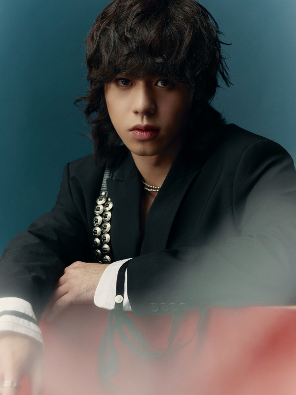 Mike曾比特32歲生日宣布正式加盟英皇 晒六嚿腹肌苦練成果震撼曝光