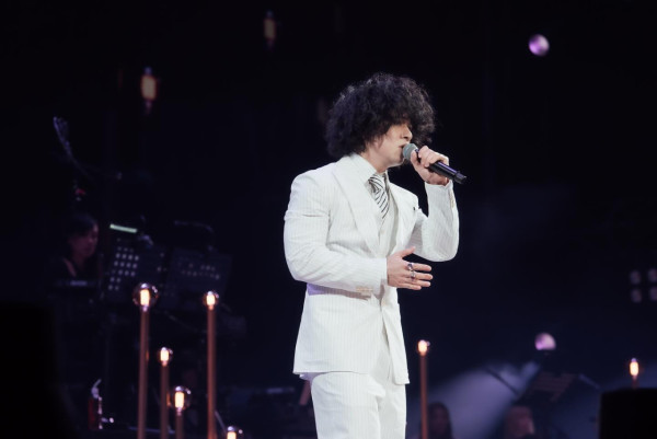 Mike曾比特32歲生日宣布正式加盟英皇 晒六嚿腹肌苦練成果震撼曝光