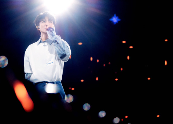 周深香港演唱會2025︱首位內地歌手攻上啟德主場館 跨年開騷票價$399起 優先訂票日期公開