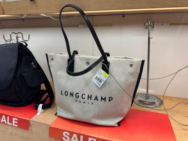 2025結業潮｜盤點逾20間「消失」連鎖店/老字號名單！大班西餅全線執笠、海運戲院成歷史