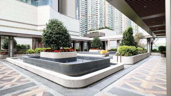 28萬全屋裝修 422呎法式奶油風康城2房單位 1設計防止新生嬰兒/毛孩撞親