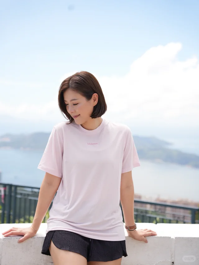 半息影人妻躋身闊太名媛圈氣質大勝！新髮型告別炒車瀏海靚絕港姐冠軍