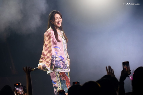 人氣女歌手宣布離巢TVB音樂公司 承認一年冇唱歌轉戰獨立歌手身份