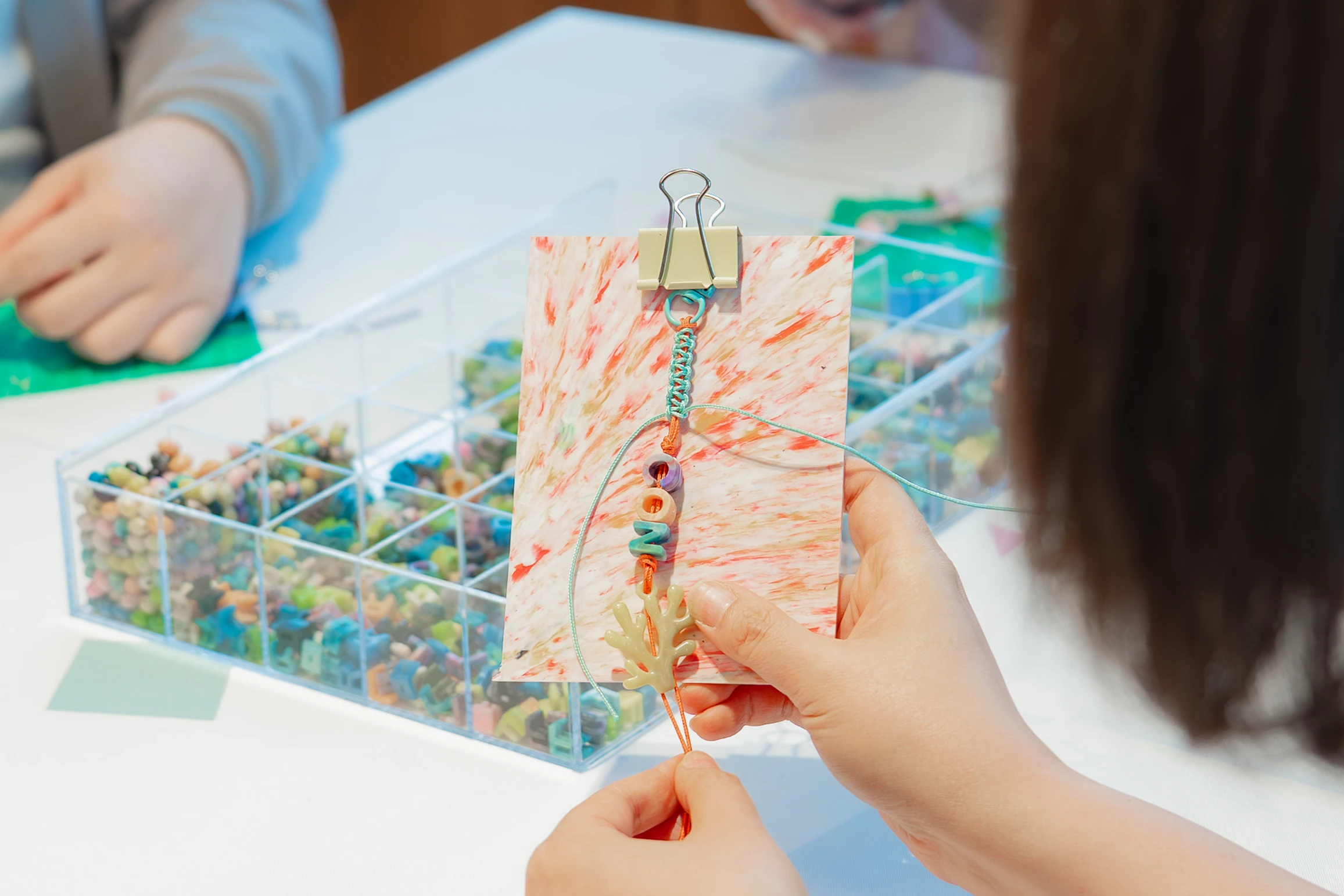 聖誕限定Bandai扭蛋嘉年華！全港最大型1,000部扭蛋機/5米高巨大化夾公仔機