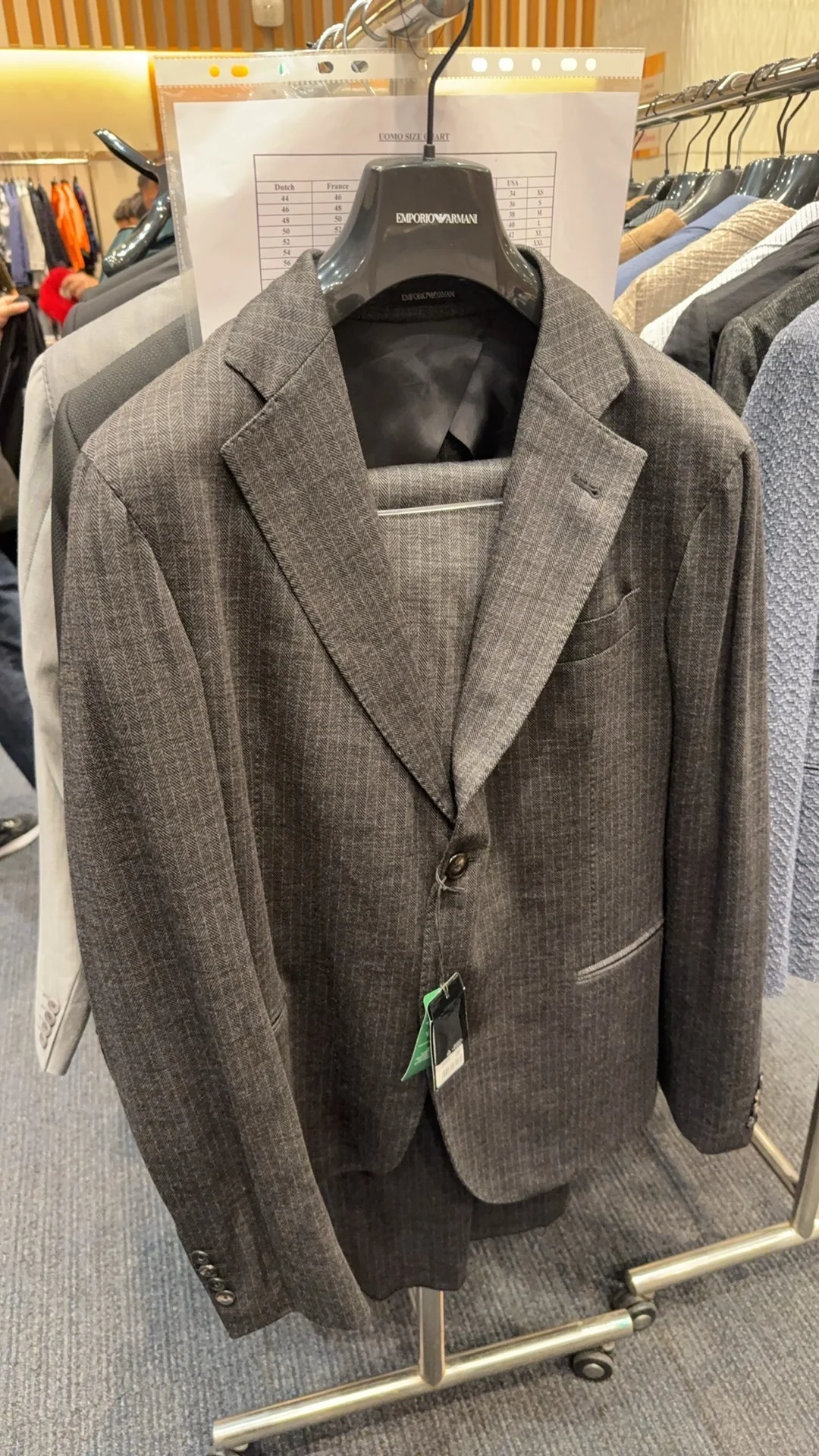 銅鑼灣ARMANI大減價！一連5日！男女裝低至3折！萬元名牌西裝都有減