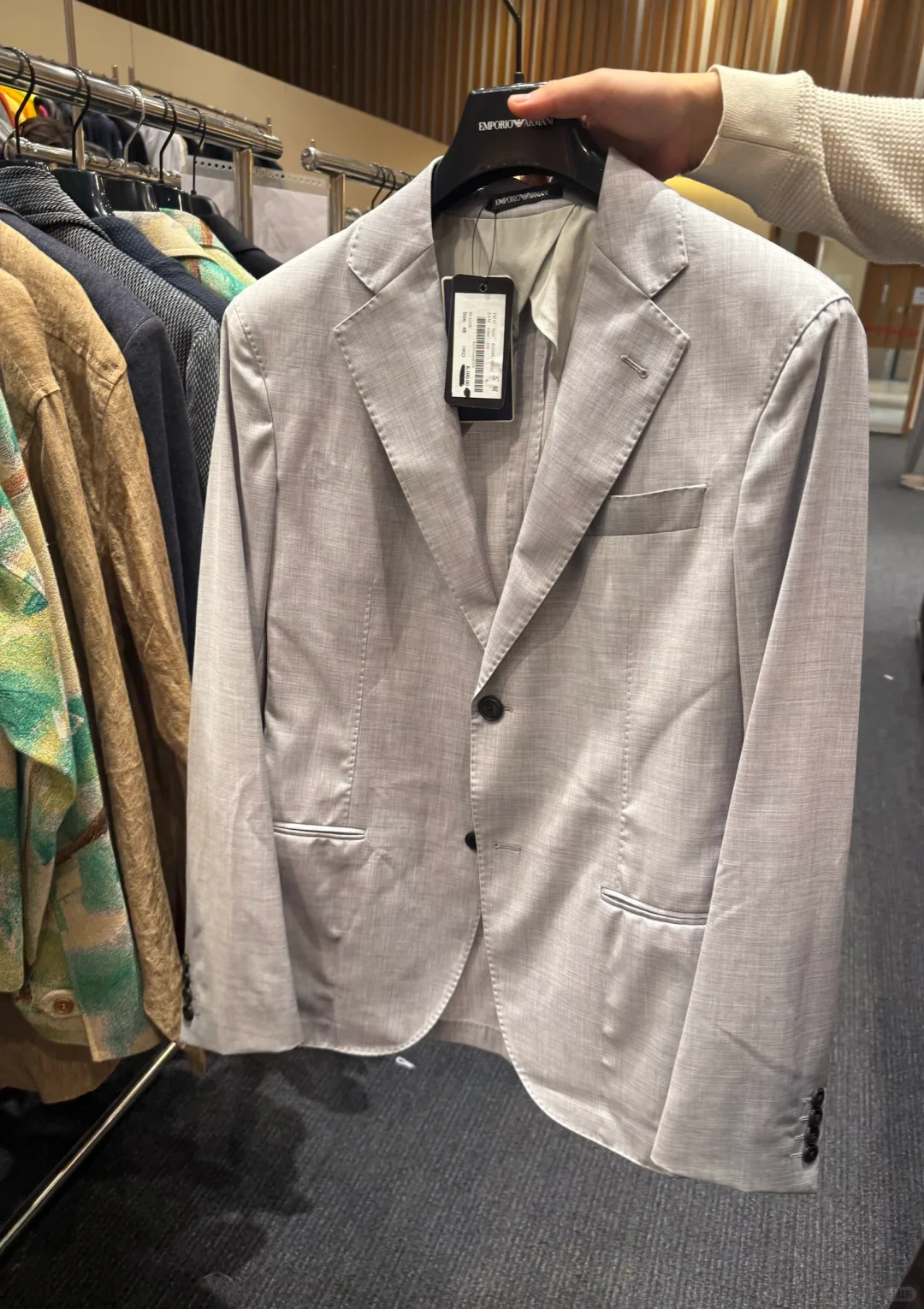 銅鑼灣ARMANI大減價！一連5日！男女裝低至3折！萬元名牌西裝都有減