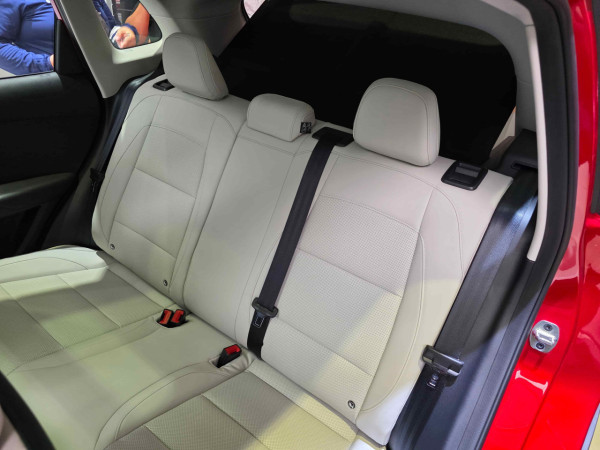  196PS、465Nm！MG ZS HEV 混能動力揭秘 歐洲得獎王比你想像中「好力」？WLTP 油耗數字令人震驚