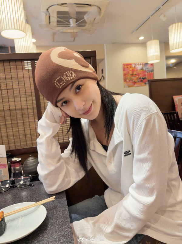 阿嬌鍾欣潼即場卸妝素顏樣驚為天人 網民驚訝「真係有人素顏靚過化妝」