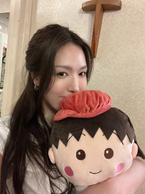 《新聞女王2》片尾曲由誰主唱？41歲神秘女聲係監製「愛將」御用劇集歌手