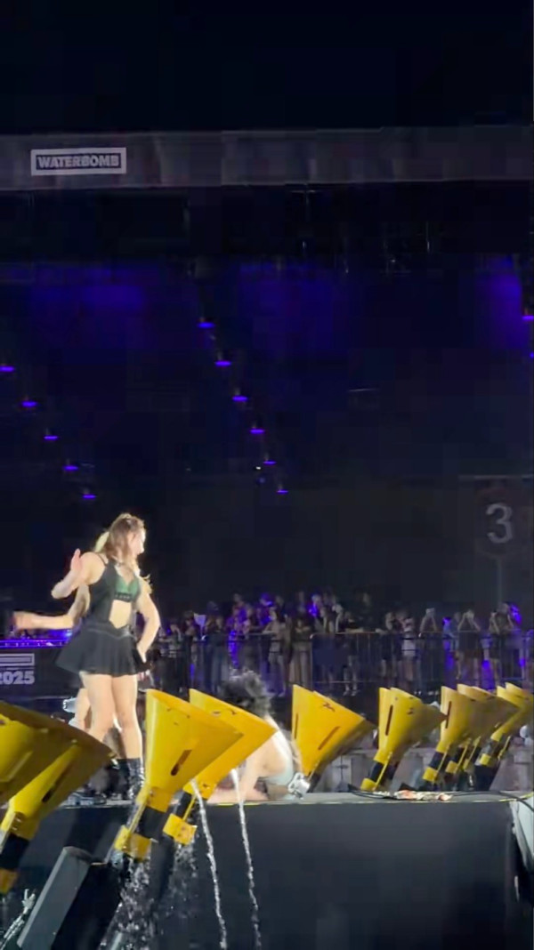 突發｜泫雅澳門音樂節表演中途暈倒 疑失去知覺！需由保鑣即時抬離現場