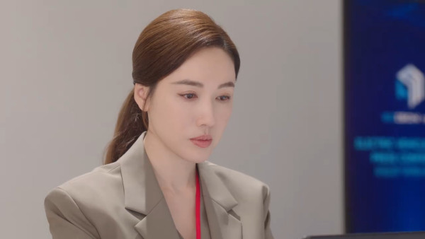 萬千星輝2025｜最佳女主角5強大熱預測！佘詩曼爭四奪視后唔只得宣萱截擊