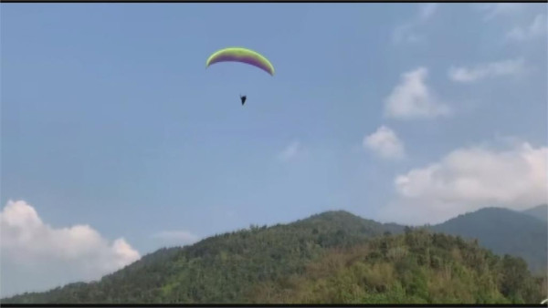 港人遊台玩飛行傘釀「空中車禍」驚險！港旅客在台灣遇意外求救程序與索償保險須知 
