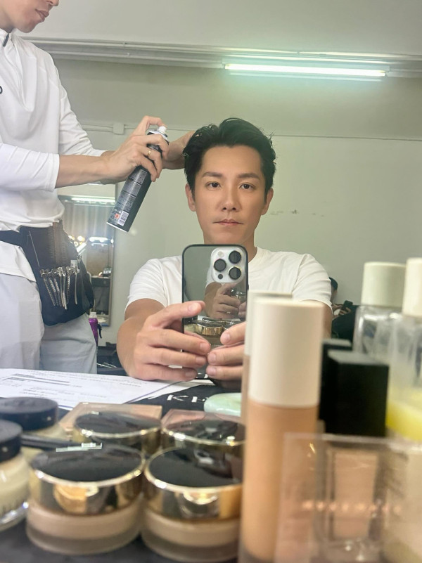 張頴康凌晨突然宣布離巢TVB「再見了」 親謝劉德華栽培！10年前奪男飛躍後勁不繼