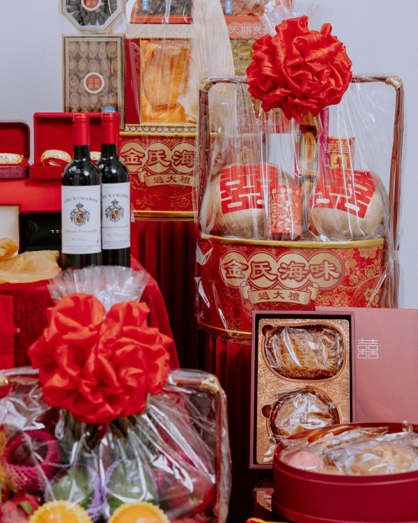 29歲女藝人曝結婚喜訊奢華過大禮 豪晒10對龍鳳鈪！轉型KOL後吸金力驚人