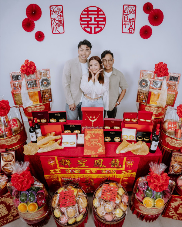 29歲女藝人曝結婚喜訊奢華過大禮 豪晒10對龍鳳鈪！轉型KOL後吸金力驚人