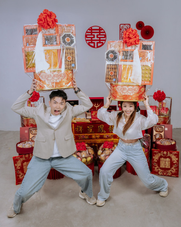 29歲女藝人曝結婚喜訊奢華過大禮 豪晒10對龍鳳鈪！轉型KOL後吸金力驚人