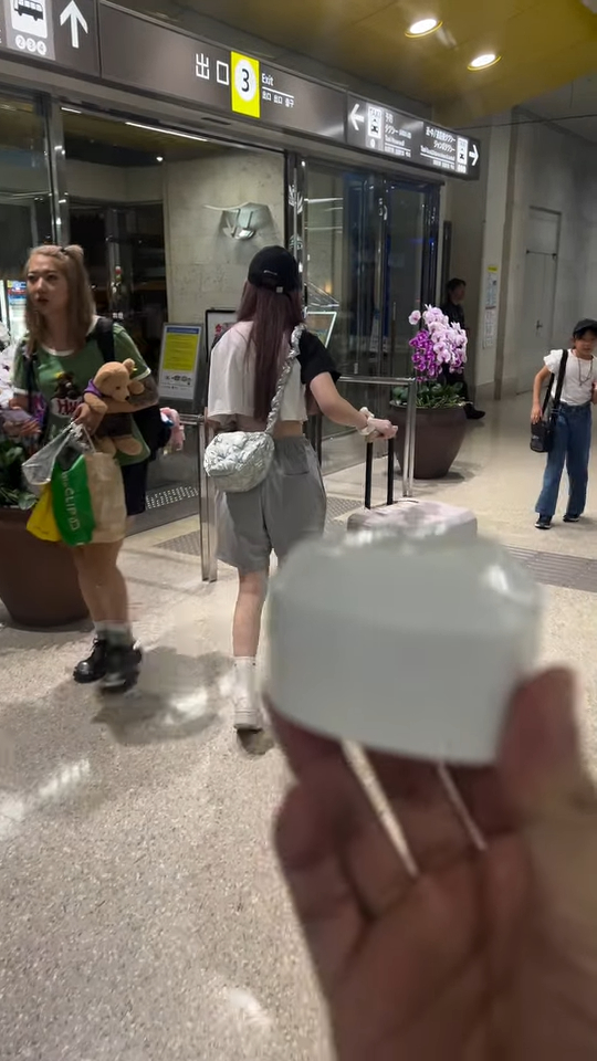 《新聞女王2》37歲男藝人宣佈求婚成功！沖繩夕陽浪漫下跪晒巨鑽：「She said I do」