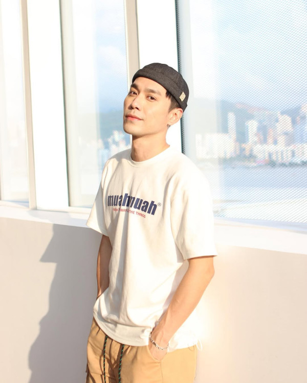 《新聞女王2》37歲男藝人宣佈求婚成功！沖繩夕陽浪漫下跪晒巨鑽：「She said I do」