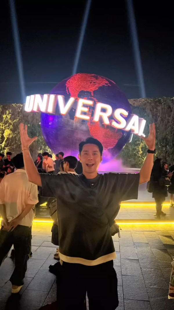 《新聞女王2》37歲男藝人宣佈求婚成功！沖繩夕陽浪漫下跪晒巨鑽：「She said I do」