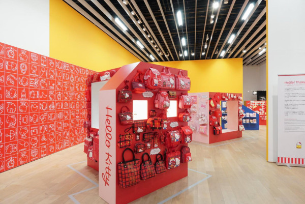 Kitty迷朝聖!Hello Kitty展台北5大區見證Kitty50年蛻變 限定周邊商品主題拍貼機搶先看