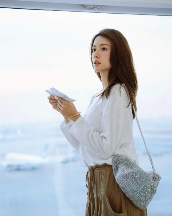 蔡思貝8字回應黯然離巢TVB傳聞 親證劇集清零！被問「金主」寵愛傳言咁樣答...