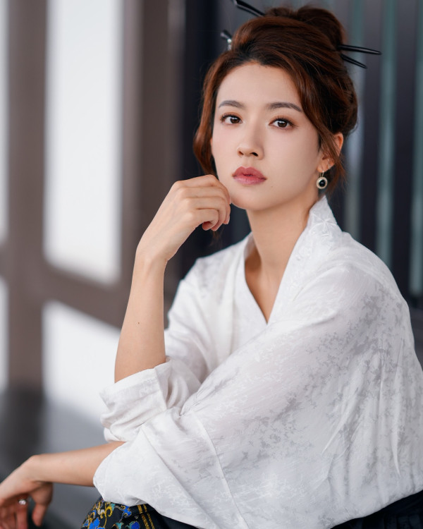 蔡思貝8字回應黯然離巢TVB傳聞 親證劇集清零！被問「金主」寵愛傳言咁樣答...