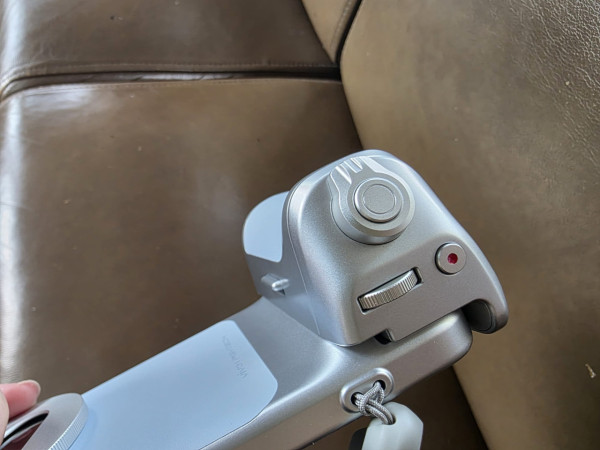 【開箱實測】vivo X300 Pro 挑戰單反？ 2 億像素長焦+CIPA 5.5 級防震可追加長焦鏡