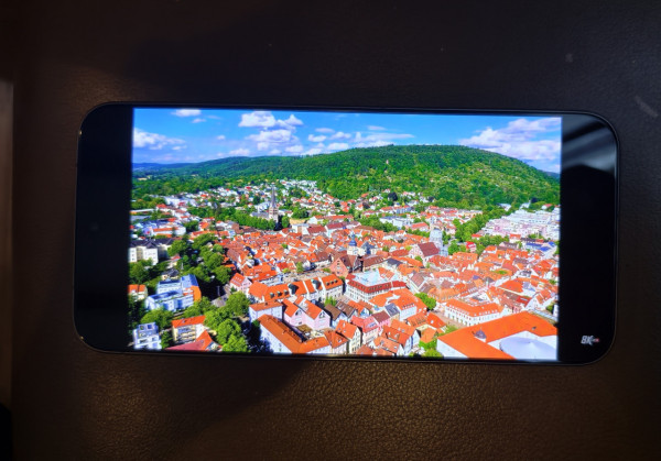 【開箱實測】vivo X300 Pro 挑戰單反？ 2 億像素長焦+CIPA 5.5 級防震可追加長焦鏡