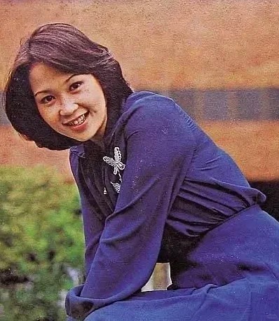 朱咪咪罕見無戴假髮真面目曝光！近照揭蒼老狀態骨瘦如柴嚇窒網民