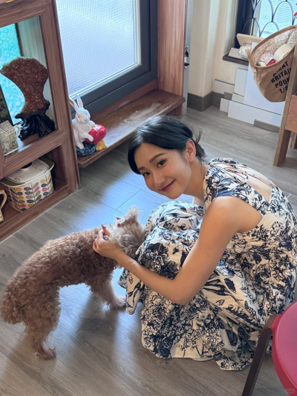 港姐季軍袁文靜無預警宣布轉換跑道 未卸任卻突然回歸教育界：「重返教書」