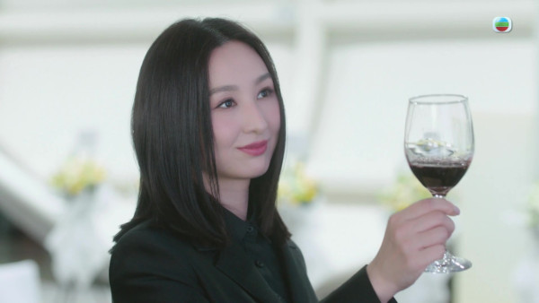 新聞女王2｜首播推翻上輯結局經典飲水場面 總監製親解「飲水泯恩仇」背後藏意念