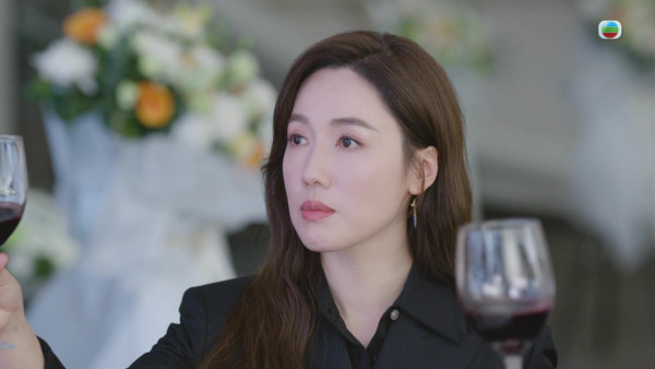 新聞女王2｜首播推翻上輯結局經典飲水場面 總監製親解「飲水泯恩仇」背後藏意念